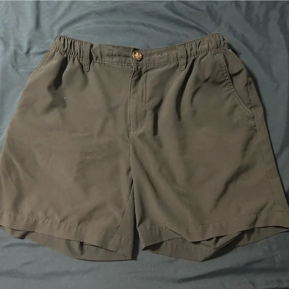 Chubbies Black Everywear Shorts 6 in - Picture 2 of 5
